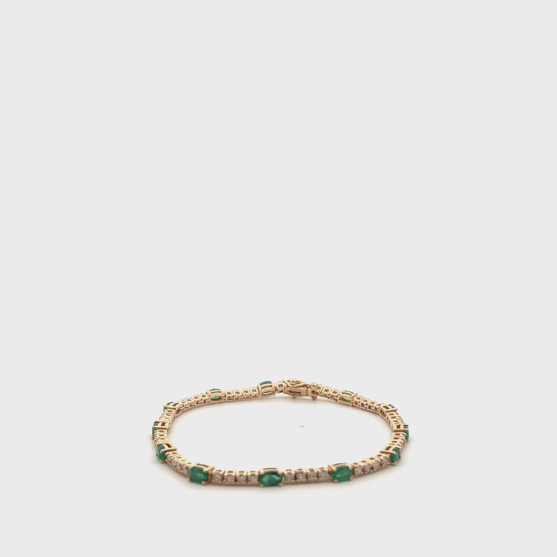 Alternate Diamond & Oval Emerald Tennis Bracelet (4.45 ct.) 4-Prongs Setting in 14K Gold