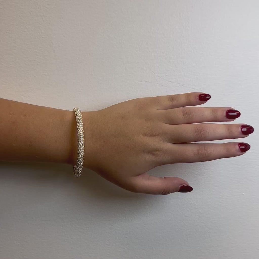 Diamond Stretch Bangle Bracelet (6.70ct.) in 14K Gold