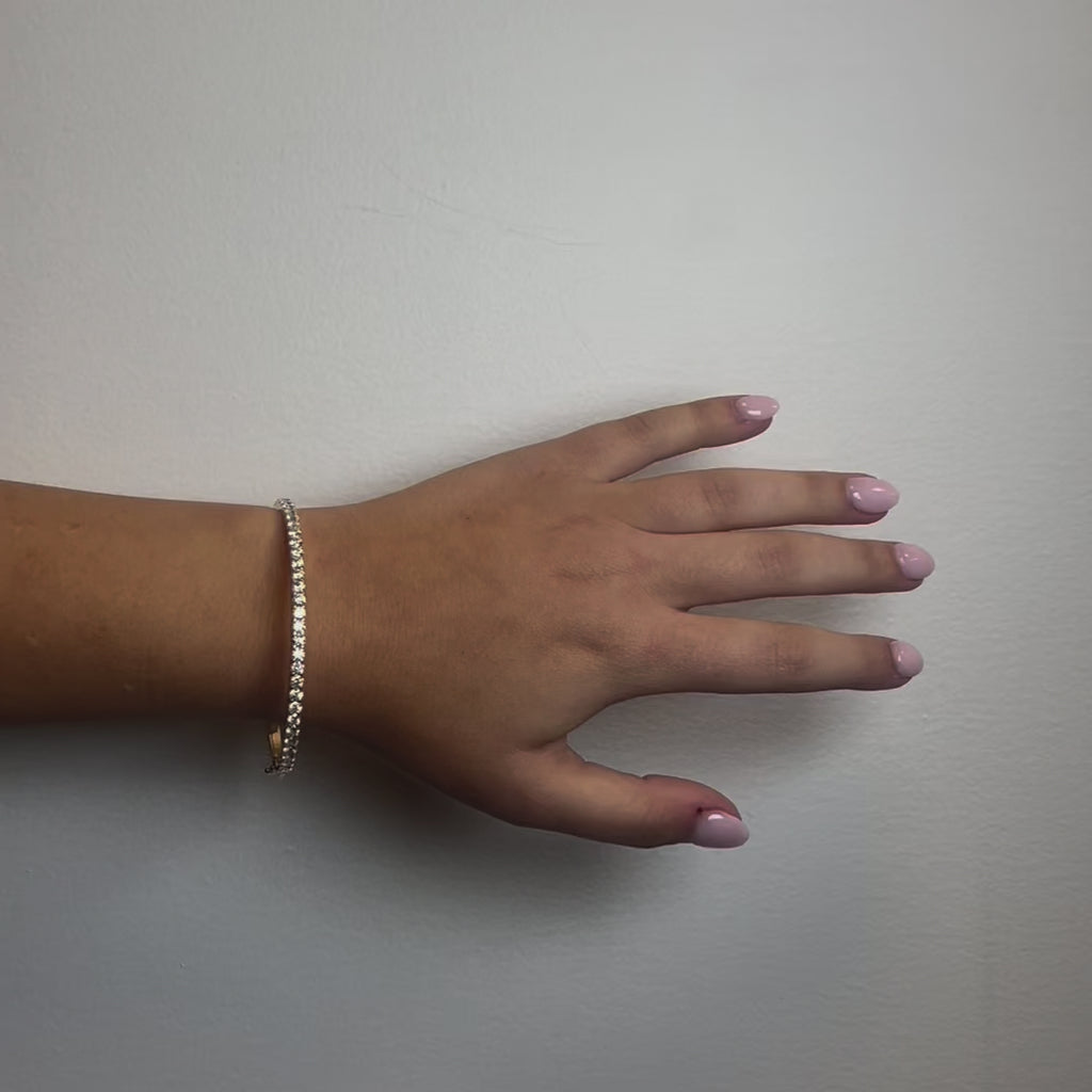 Diamond Bangle Bracelet (3.00 ct.) in 14K Gold