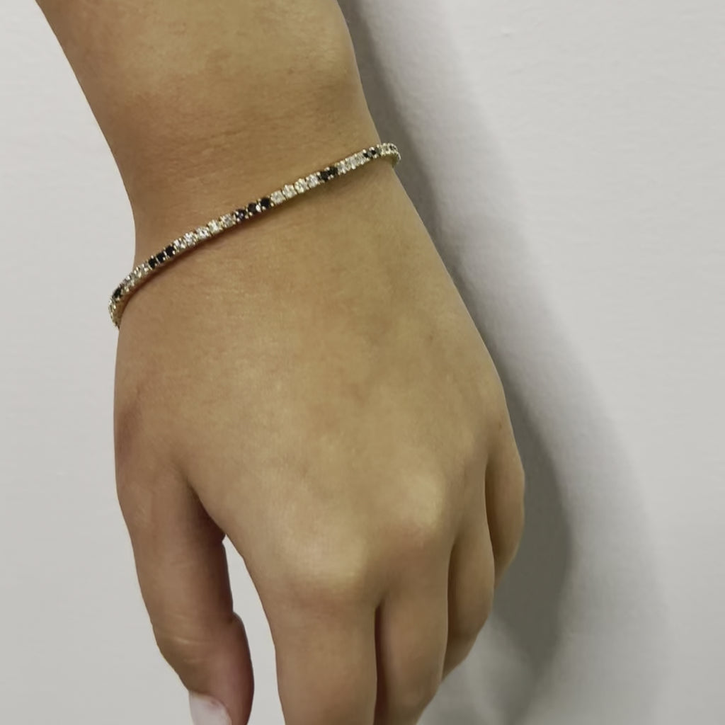 Alternate Black & White Diamond Tennis Bracelet (3.10 ct.) 2.50 mm 4-Prongs Setting in 14K Gold