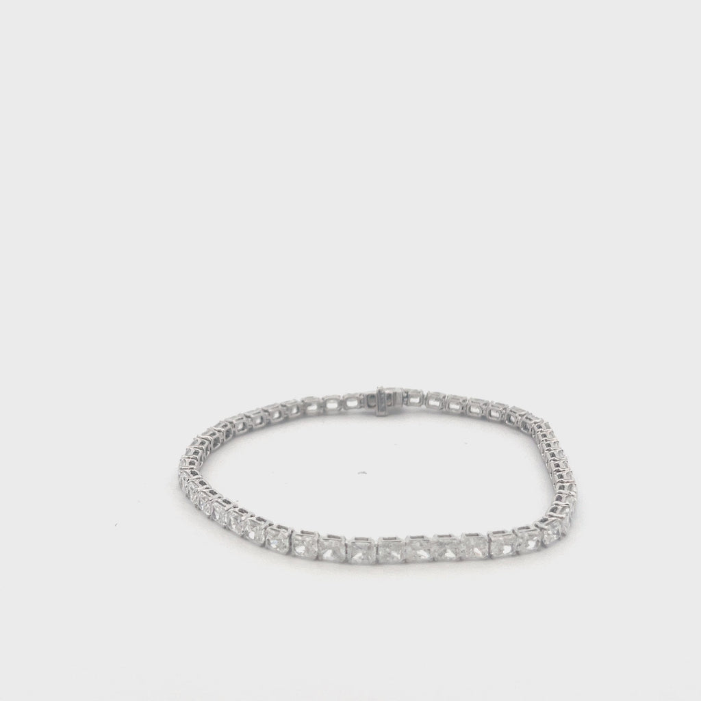 Radiant Cut Diamond Tennis Bracelet (9.75 ct.) 4-Prongs Setting in 18K Gold