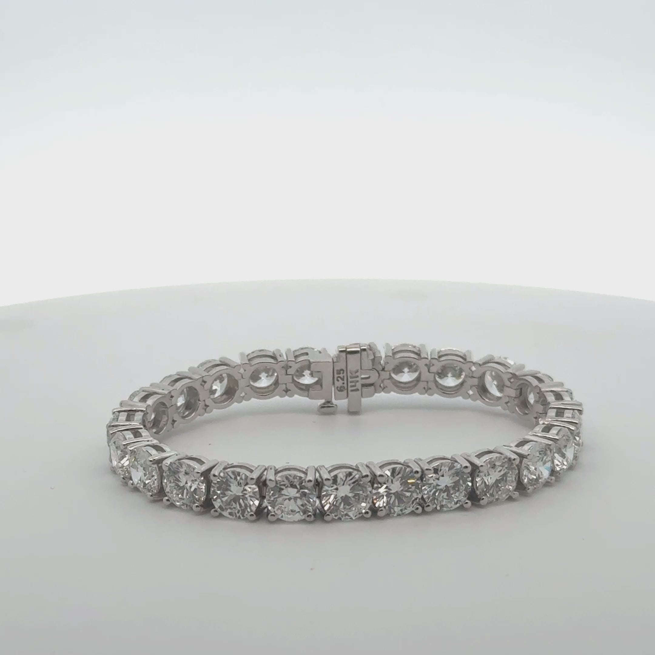 Lab Grown Diamond Tennis Bracelet (28.00 ct.) 6.00mm 4-Prongs Setting in 14K Gold