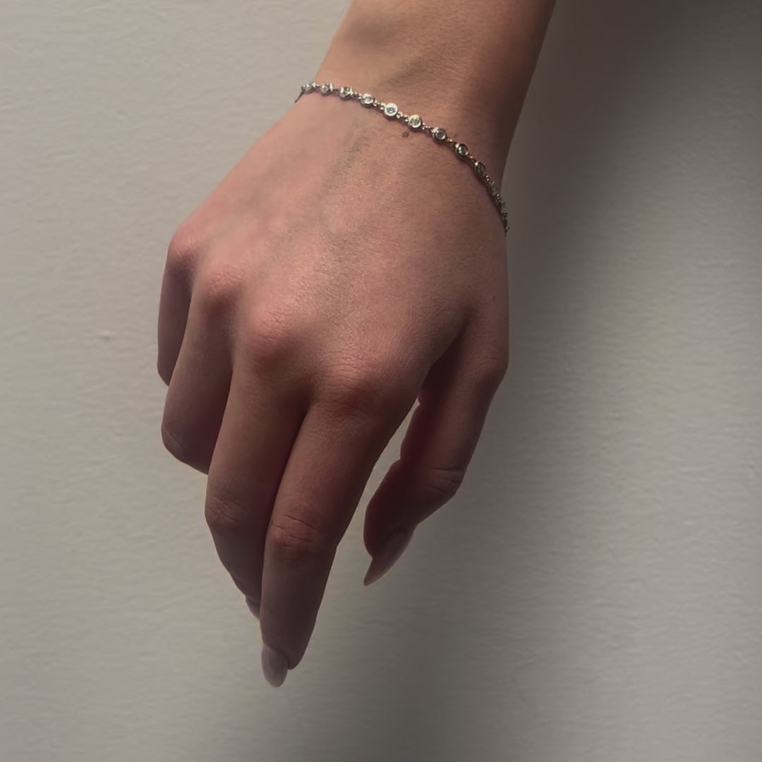 22 Stone Diamond By The Yard Bracelet (0.80 ct.) in 14K Gold