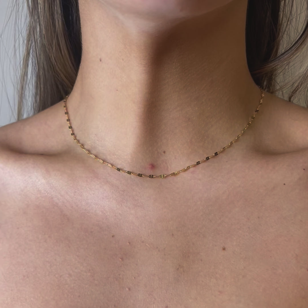 Flat Mirror Chain Necklace in 14K Gold
