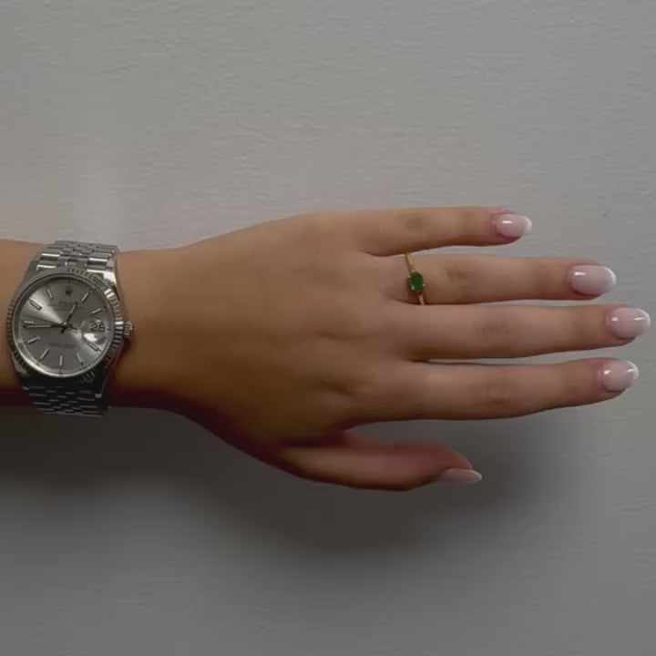 Oval Cut Emerald Solitaire Ring (0.41 ct.) 4-Prongs Setting in 14K Gold