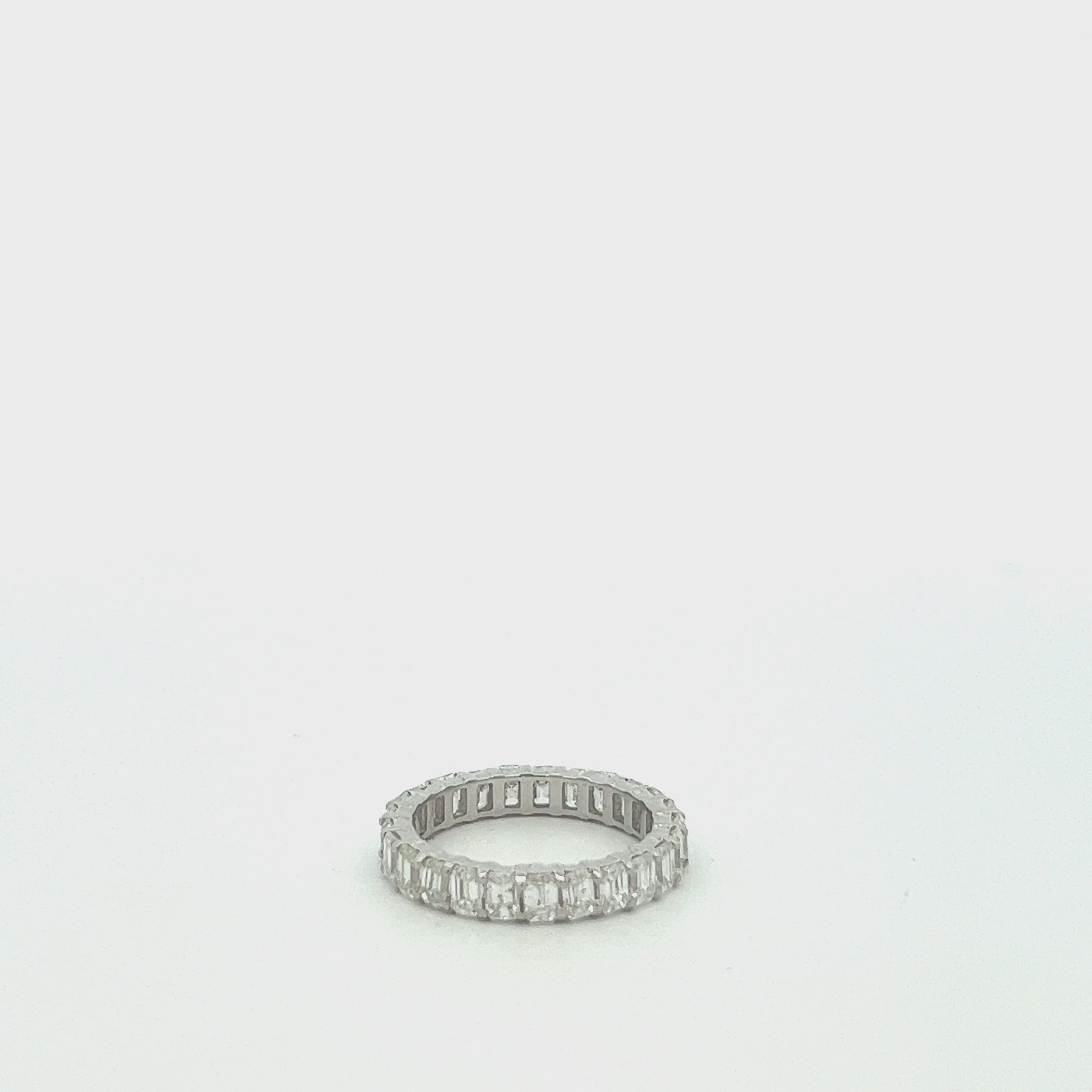 Emerald Cut Diamond Eternity Band (3.60 ct.) 4-Prongs Setting in 18K Gold