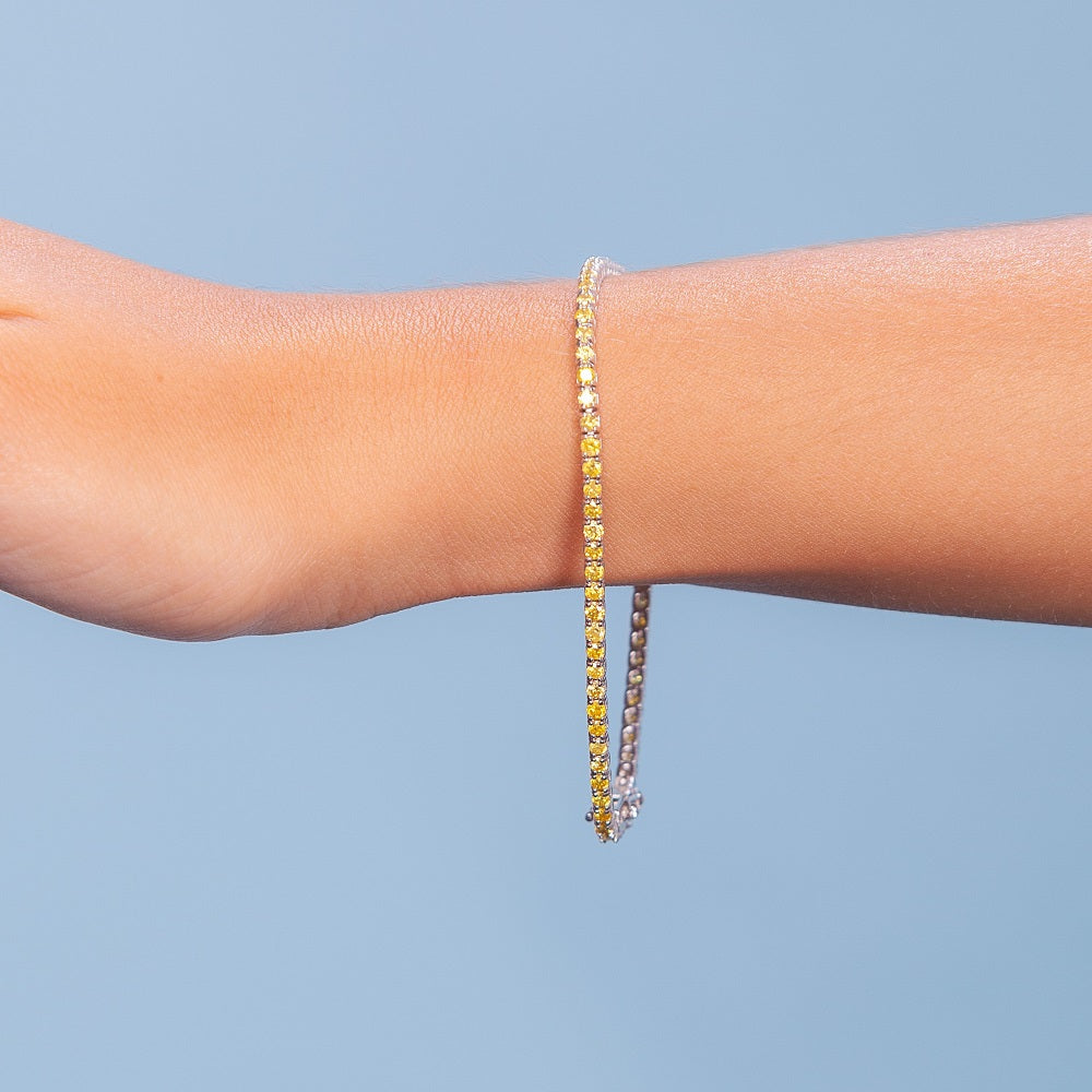 Fancy Yellow Diamonds Tennis Bracelet (2.80 ct.) 2 mm 4-Prongs Setting in 14K Gold