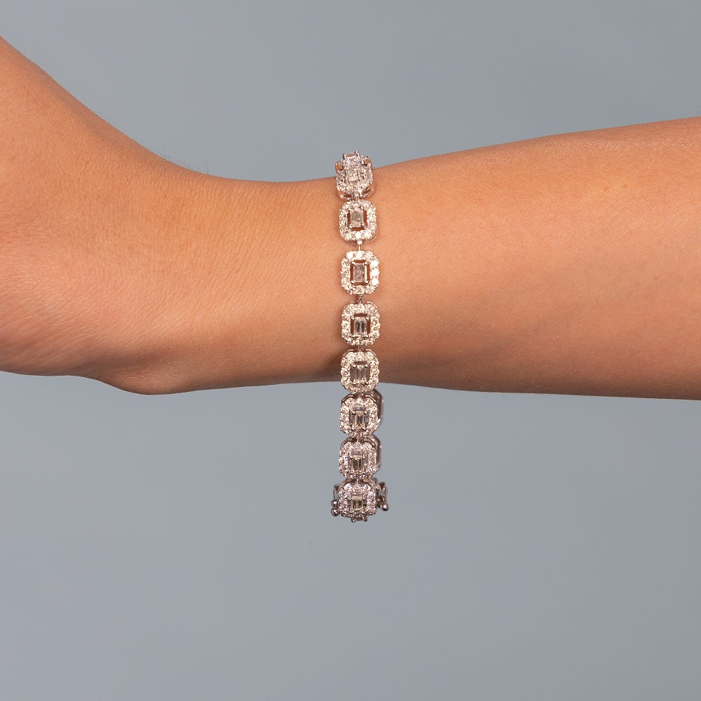 Round & Baguette Diamonds Halo Square Shape Link Bracelet (4.90 ct.) in 14K Gold