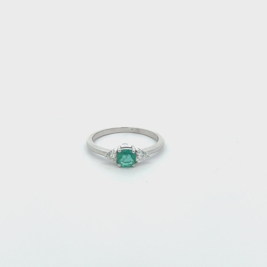 Cushion Emerald & Heart Shape Diamond Ring (0.55 ct.) 4-Prongs Setting in 14K Gold